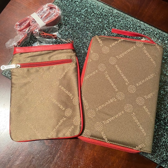 Red Tupperware Signature Crossbody Bag & Binder - Picture 8 of 16
